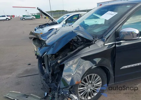 2014 Chrysler Town & Country Touring-L из США, поврежденный, VIN 2C4RC1CG7ER231925